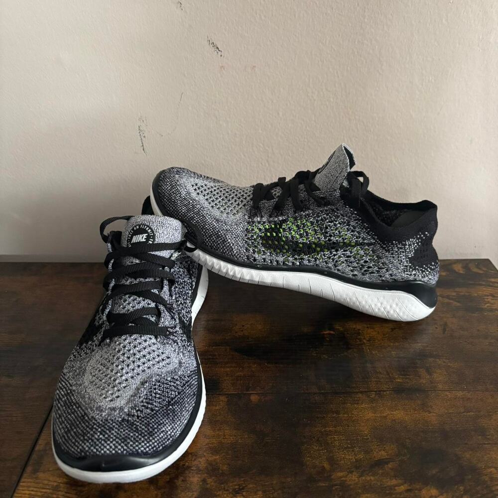 Nike free rn flynit black
